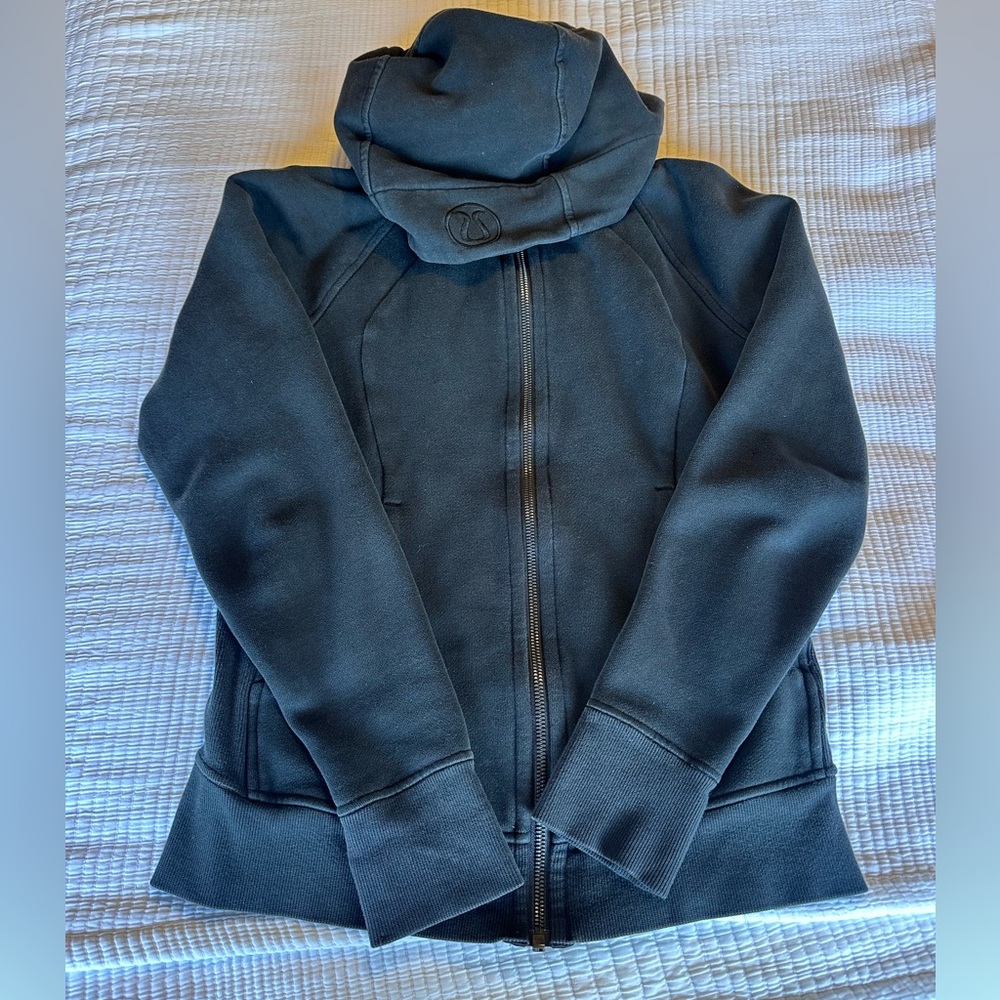 Lululemon Black Scuba